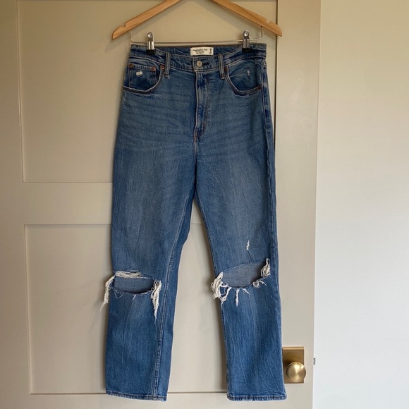 Abercrombie Ankle Straight Ultra High Rise - Picture 2 of 4